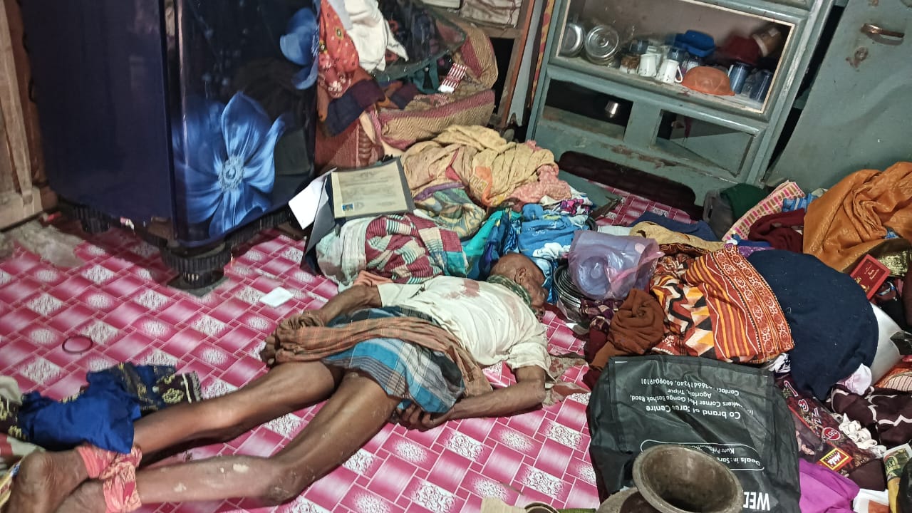 Brutal Robbery in Sonamura: Elderly Man Killed, Wife Critically Injured