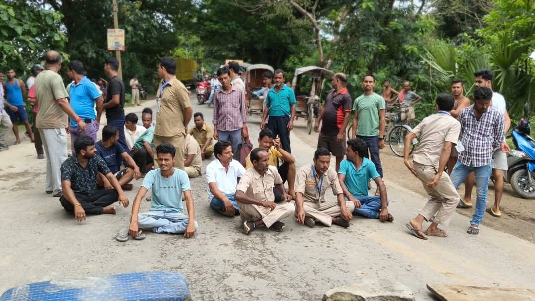 Driver’s Tragic Death in Chakmaghat Sparks Protest and Highway Blockade in Teliamura